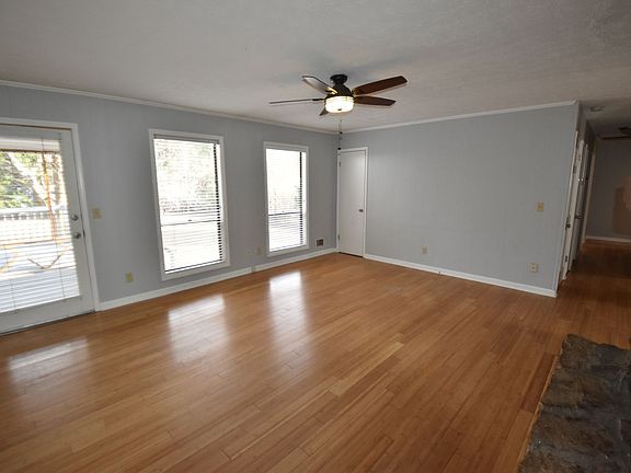 5th image of 3768 Manor House Dr