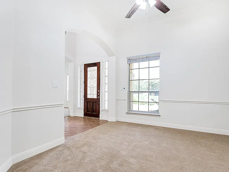 24711 Faraday — Photo 35
