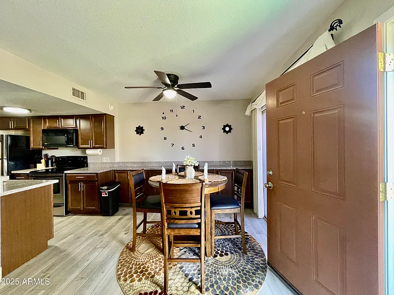 14404 N Boxwood Ln — Photo 4