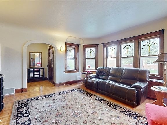 5th image of 1518 Gunderson Ave