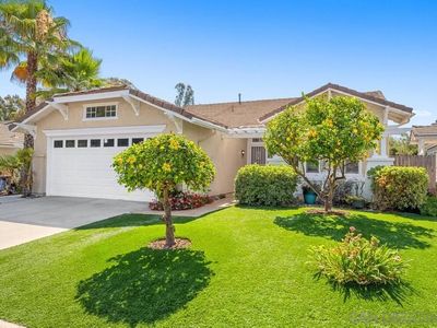 2324 Azure Ln, Vista, CA, 92081