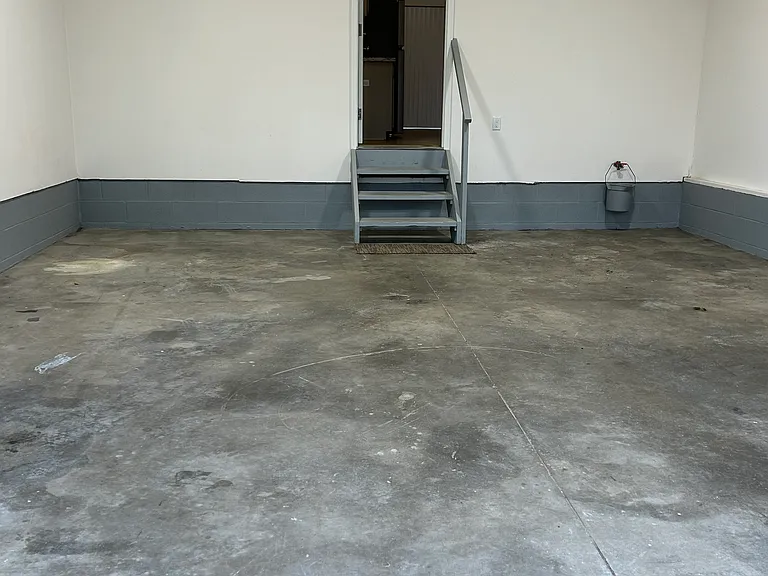 2595 Ellet Ave — Photo 16