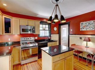 215 Rochambeau Ave #2, Providence, RI 02906