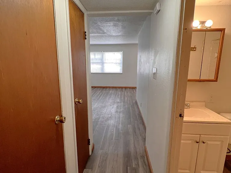 1102 21st Avenue Pl — Photo 6