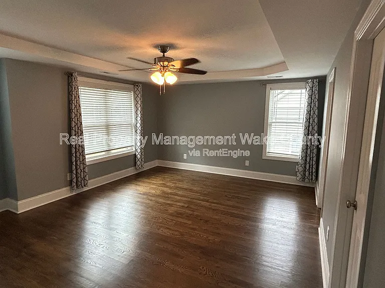 5412 Robbins Dr — Photo 7