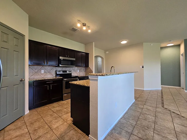 5308 Waterbank Ln — Photo 6