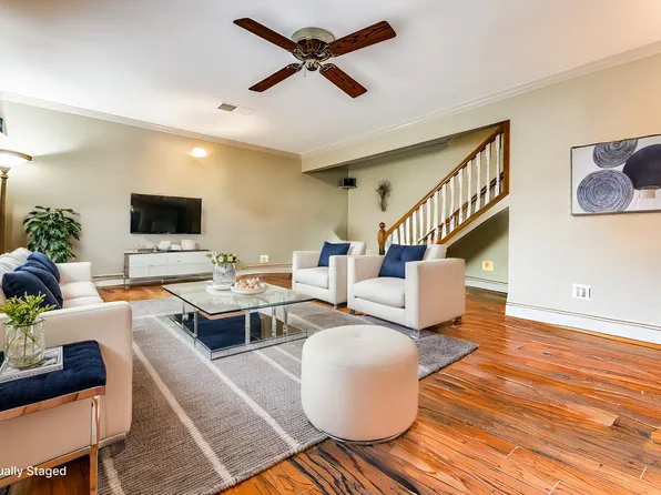 821 Foxwood Ln, Wylie, TX 75098