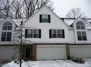 1556 Novicky Ct #11, South Euclid, OH 44121