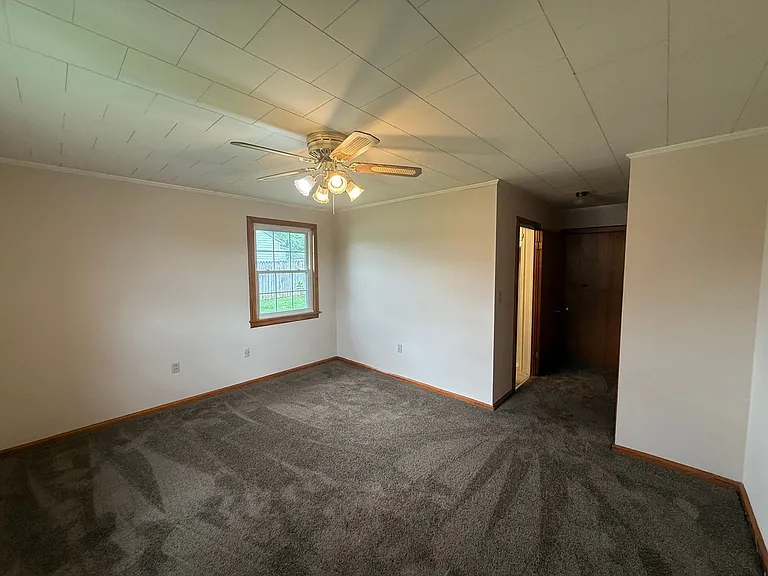 1010 Blount Ave — Photo 14