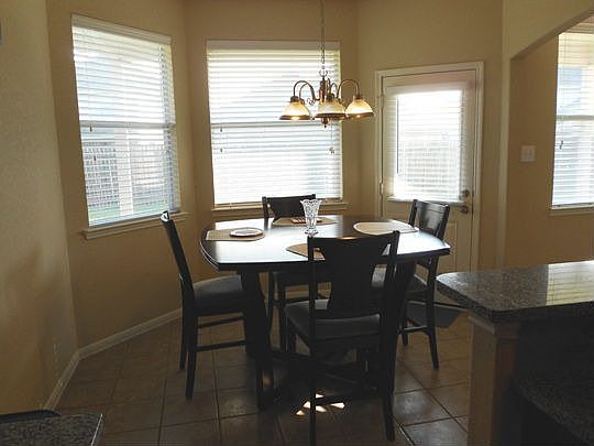 5th image of 465 Magnolia Xing