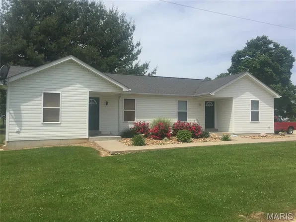 111 N 7th St, Owensville, MO 65066