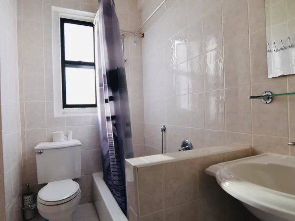 2940 Ocean Avenue image 4 of 8