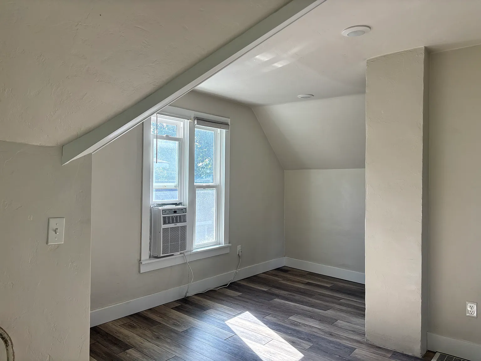 Studio, 675 sqft, $1,500 — Photo 4