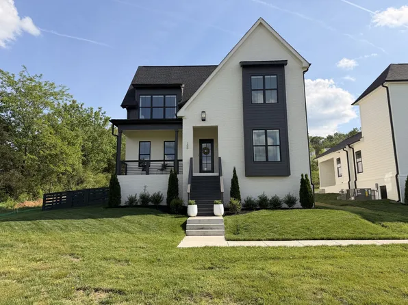 100 Madeleine Way, Kingston Springs, TN 37082