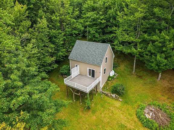 4th image of 570 Upper Meehan Road