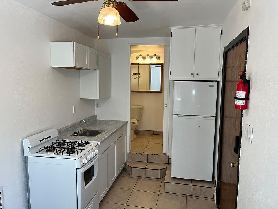 1st image of 2975 Sacramento Ave #10
