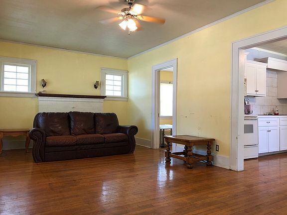 3rd image of 659 S Kimbrough Ave