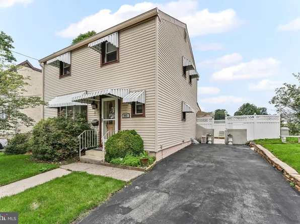 862 Penn St, Bryn Mawr, PA 19010