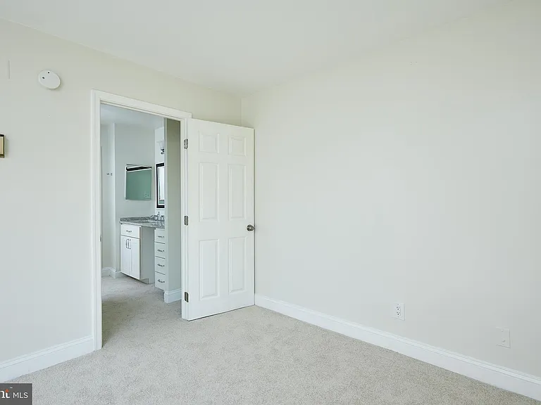 3100 S Manchester St #635 — Photo 12