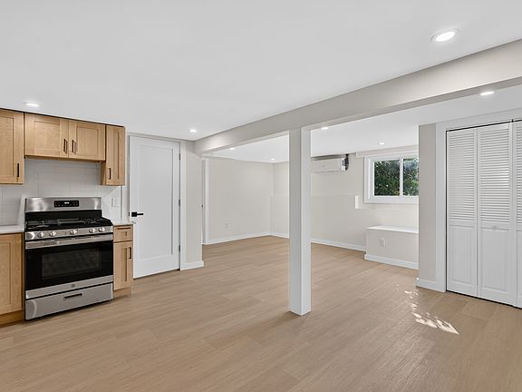 5th image of 94 Irving Pl #1