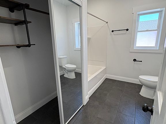 4th image of 4225 7th Ave #3