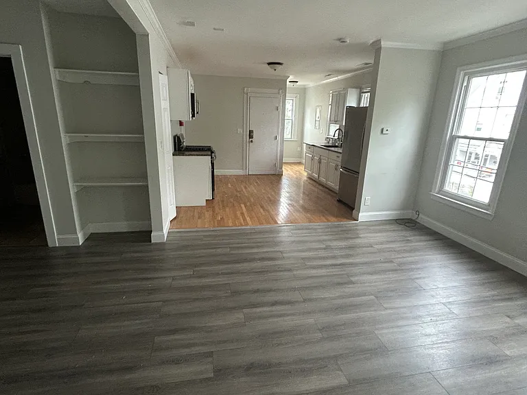 174 Hallock Ave #2 — Photo 3
