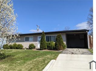 9719 Traverse Ln, Saint Louis, MO 63134