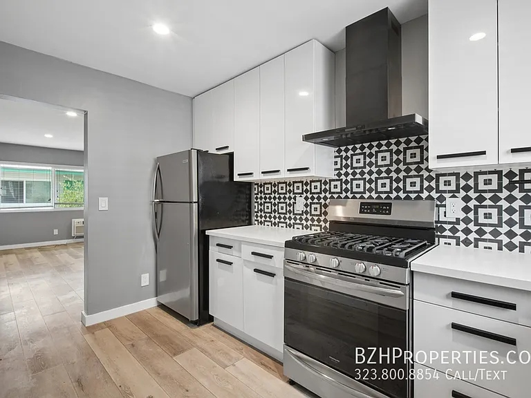 252 S New Hampshire Ave — Photo 26
