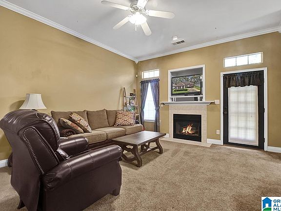 3rd image of 152 Fairview Ln