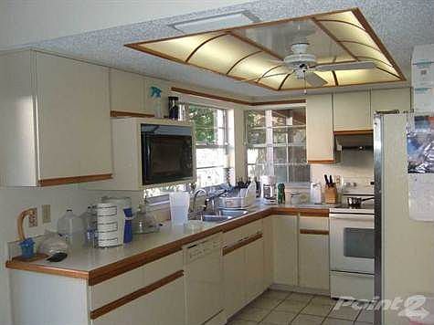 4th image of 13917 Briardale Ln