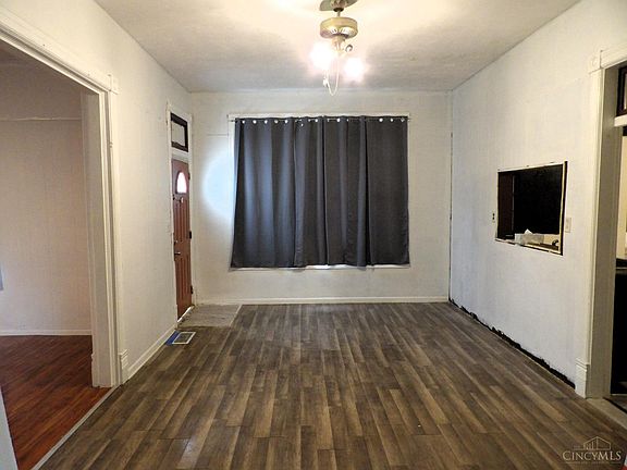 2nd image of 104 Linton Ave