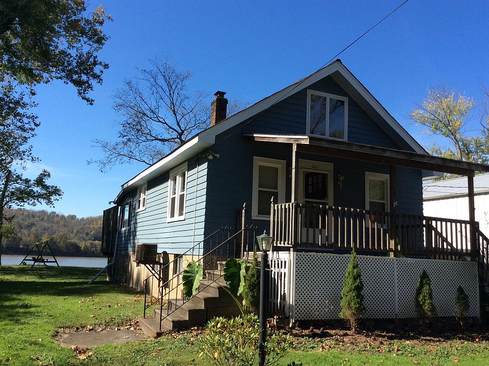 1st image of 607 Palestine St