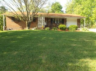 1610 Maxwell Hill Rd, Beckley, WV 25801