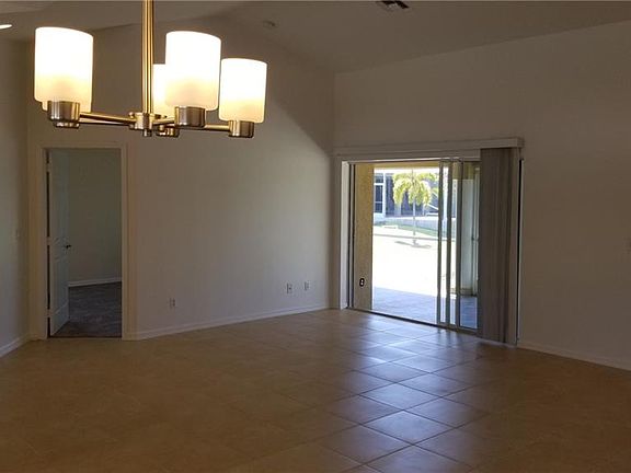 5th image of 2808 SW 8th Pl