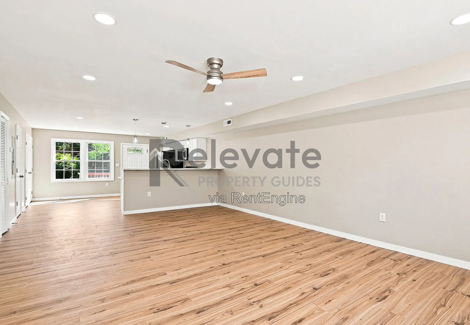 435 Harding St — Photo 2