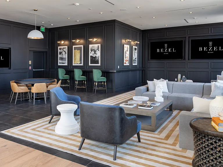 Bezel Miami — Photo 10