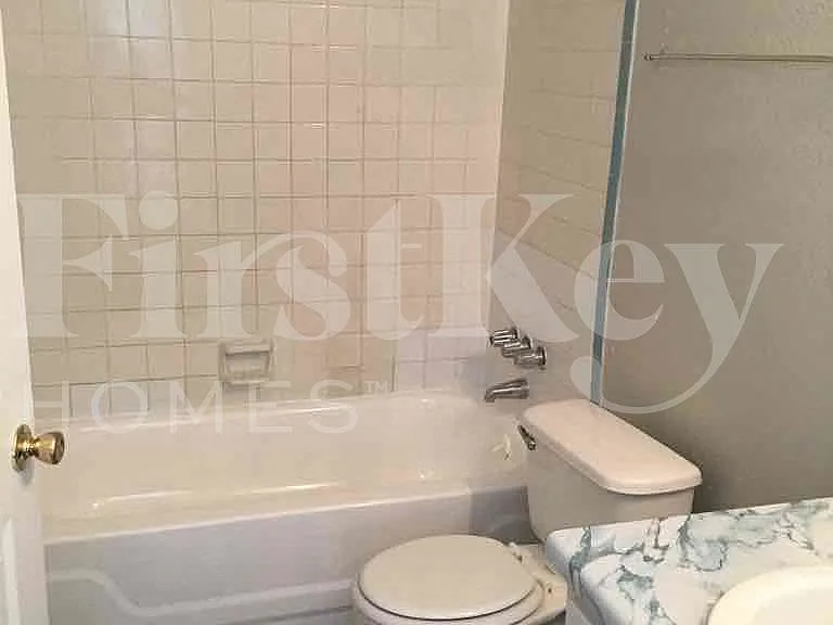 5749 Jardin Pl — Photo 15