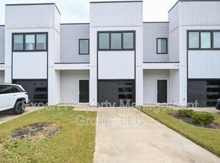 18 S Laird Dr, Clayton, NC 27520