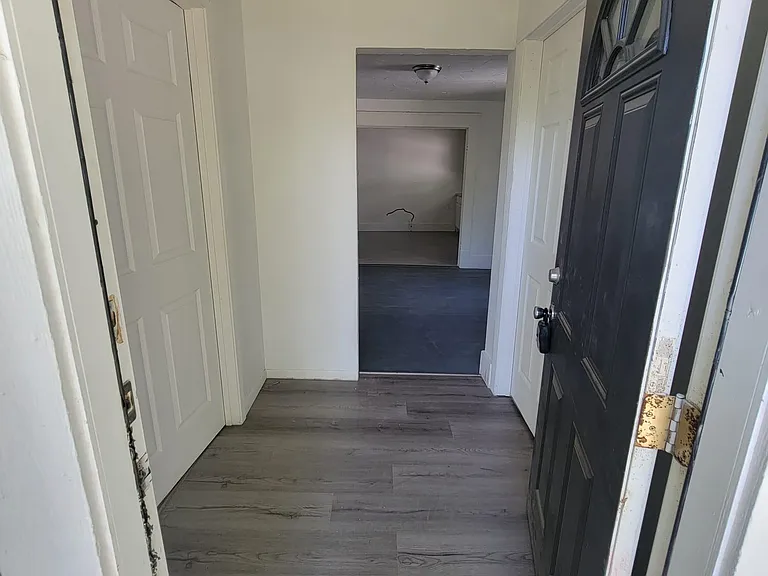 1031 W Bullock St #1 — Photo 6