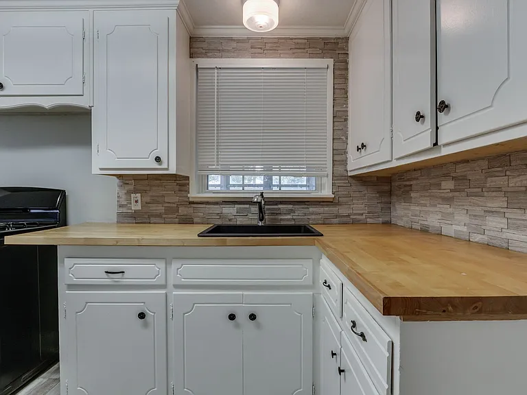 3628 Firethorn Dr — Photo 16