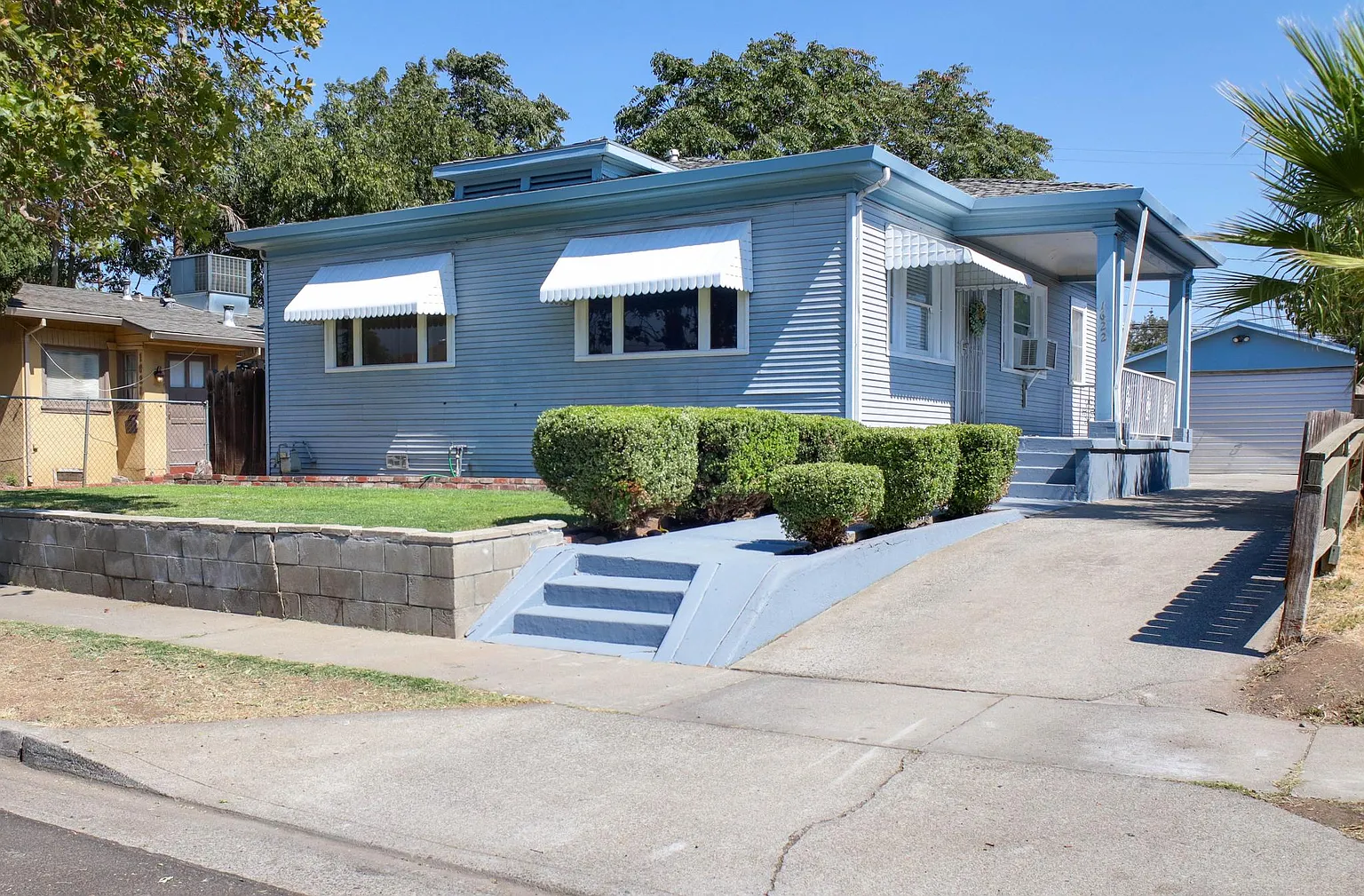1622 N Stanford Ave photo 1
