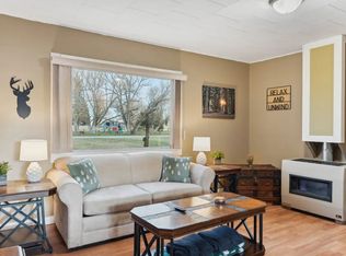 302 2nd Ave NW, Choteau, MT 59422