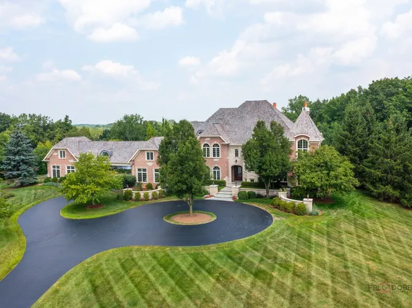 5 Jennifer Ct, Barrington, IL 60010