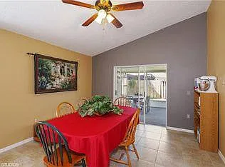 4128 Stonefield Dr — Photo 8