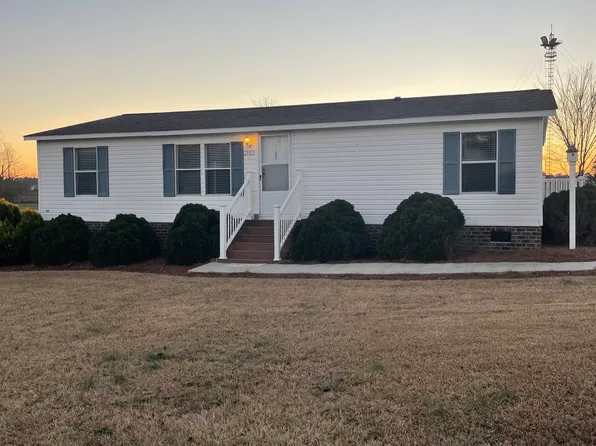 2102 Fountaintown Rd, Chinquapin, NC 28521