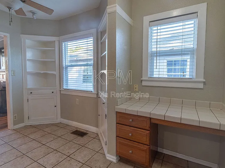 1421 Buena Vista Ave — Photo 10
