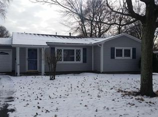 29 Hunting Rd, Albany, NY 12205