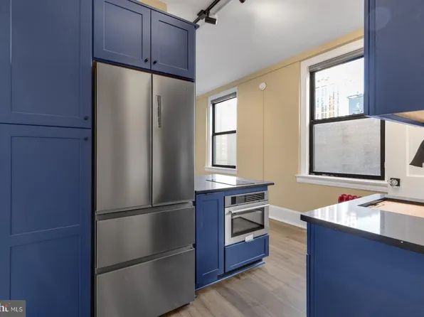 1324 Locust St APT 827, Philadelphia, PA 19107