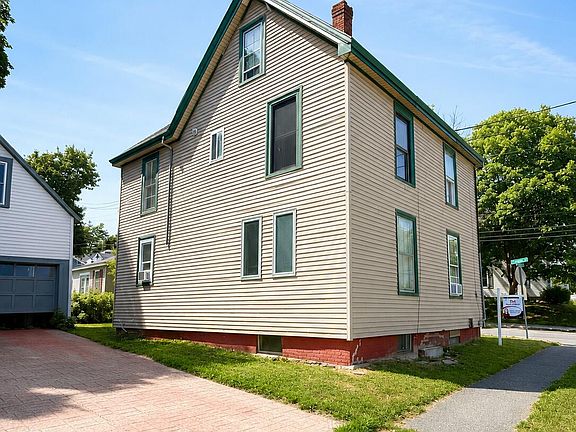 3rd image of 127 Congress Street