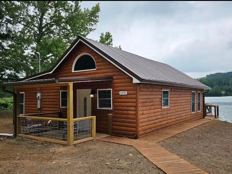 1st image of 1376 Peggy Ln